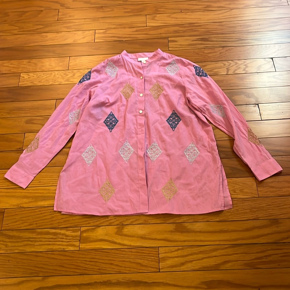 J. Jill Button Up Shirt Womens XS Pink Embroidered Long Sleeves Lightweight